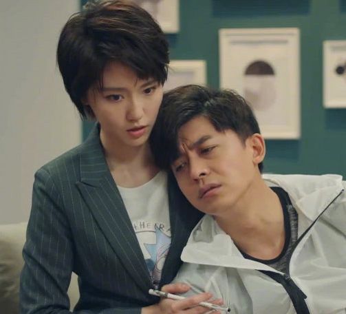 看惯了诸葛大力短发，唯一一张“长发照”流出，网友：是心动啊