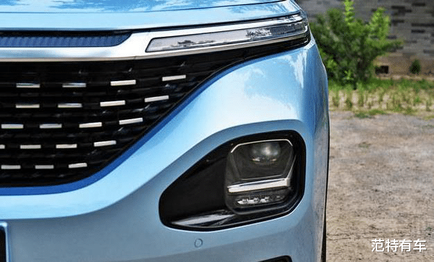 宝骏|年轻家庭的“保姆车”，双色悬浮设计，配独立VIP座椅，才8万多