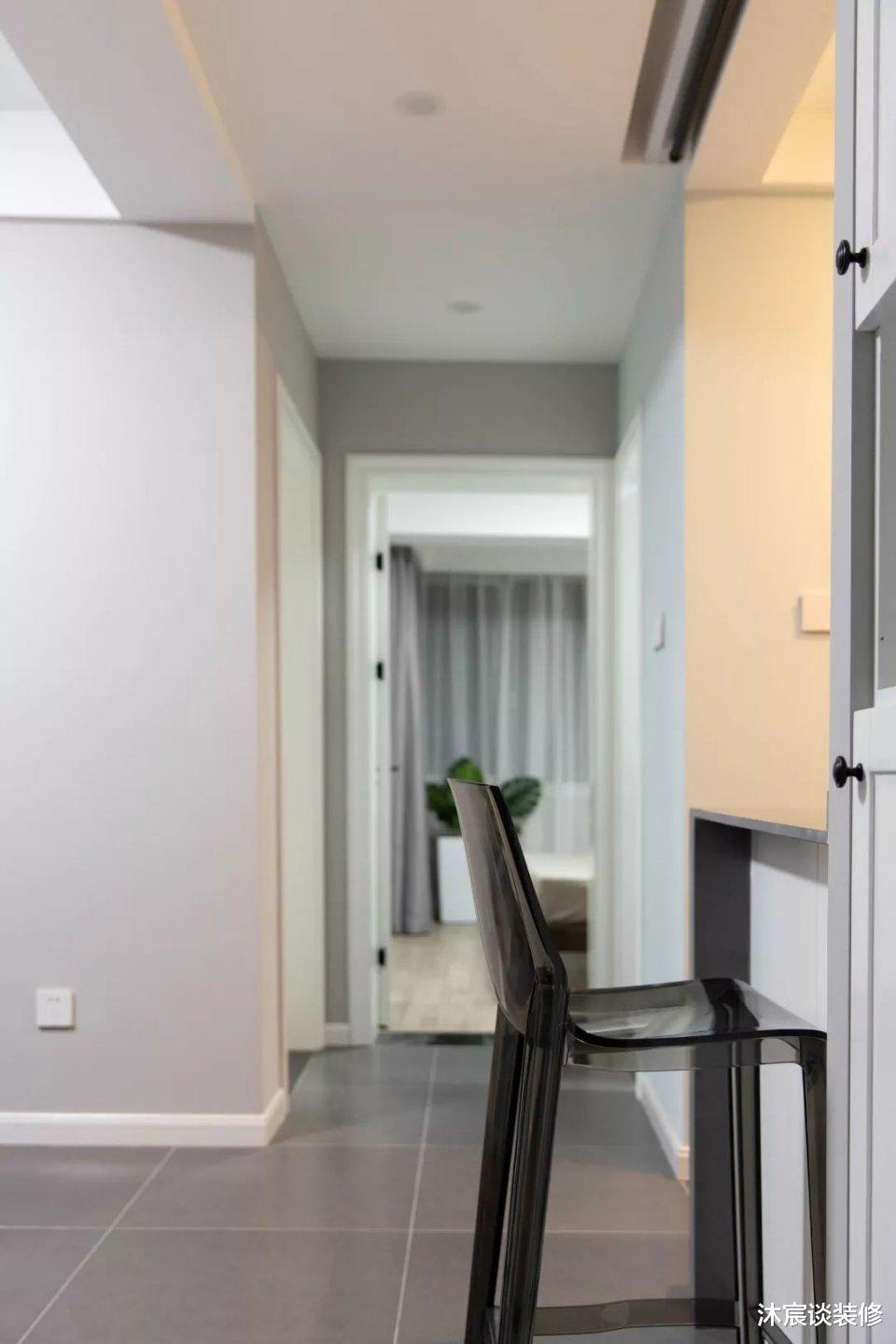 幕布|28岁女老师买下51㎡两室,装修后的新家简约清新,空间被利用极致