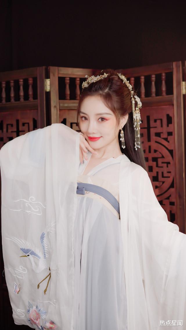 pg one|PGone复出商演，被强制离场，李小璐发文：希望你是最厉害的