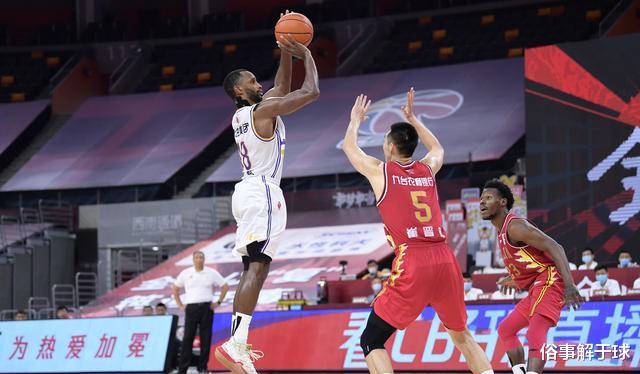 绝杀@北控积分榜第三名应取消?录像回放揭露重大误判,裁判承认错误