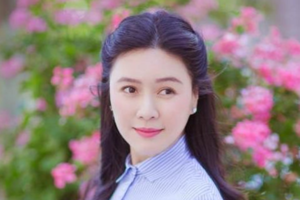 田海蓉|苦追陆毅，恋过王志文，丈夫去世守寡至今，44岁身价令人嫉妒