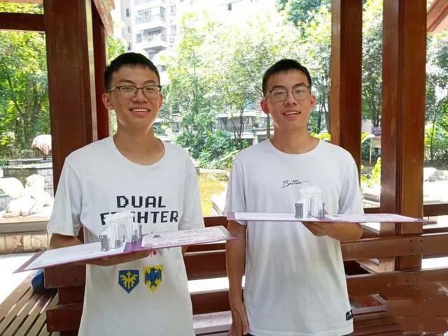 清华大学|双胞胎高考同为687分，都上清华，网友：尔康，紫薇在清华等你