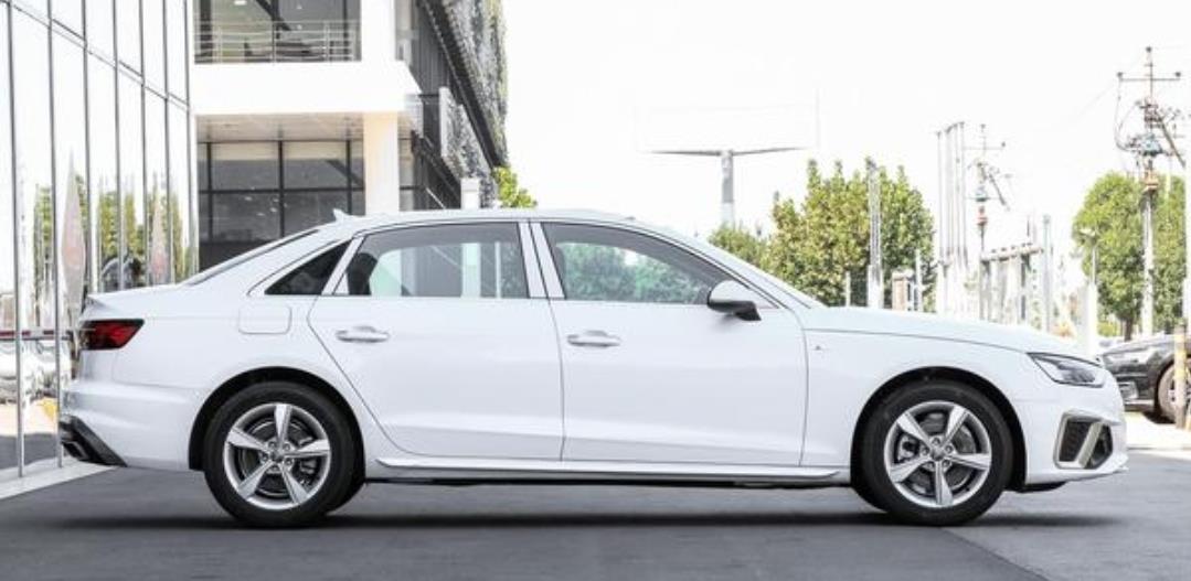 奔驰GLE|手握29万放弃了奥迪A4选择了沃尔沃S90，一个月后，车主有话说