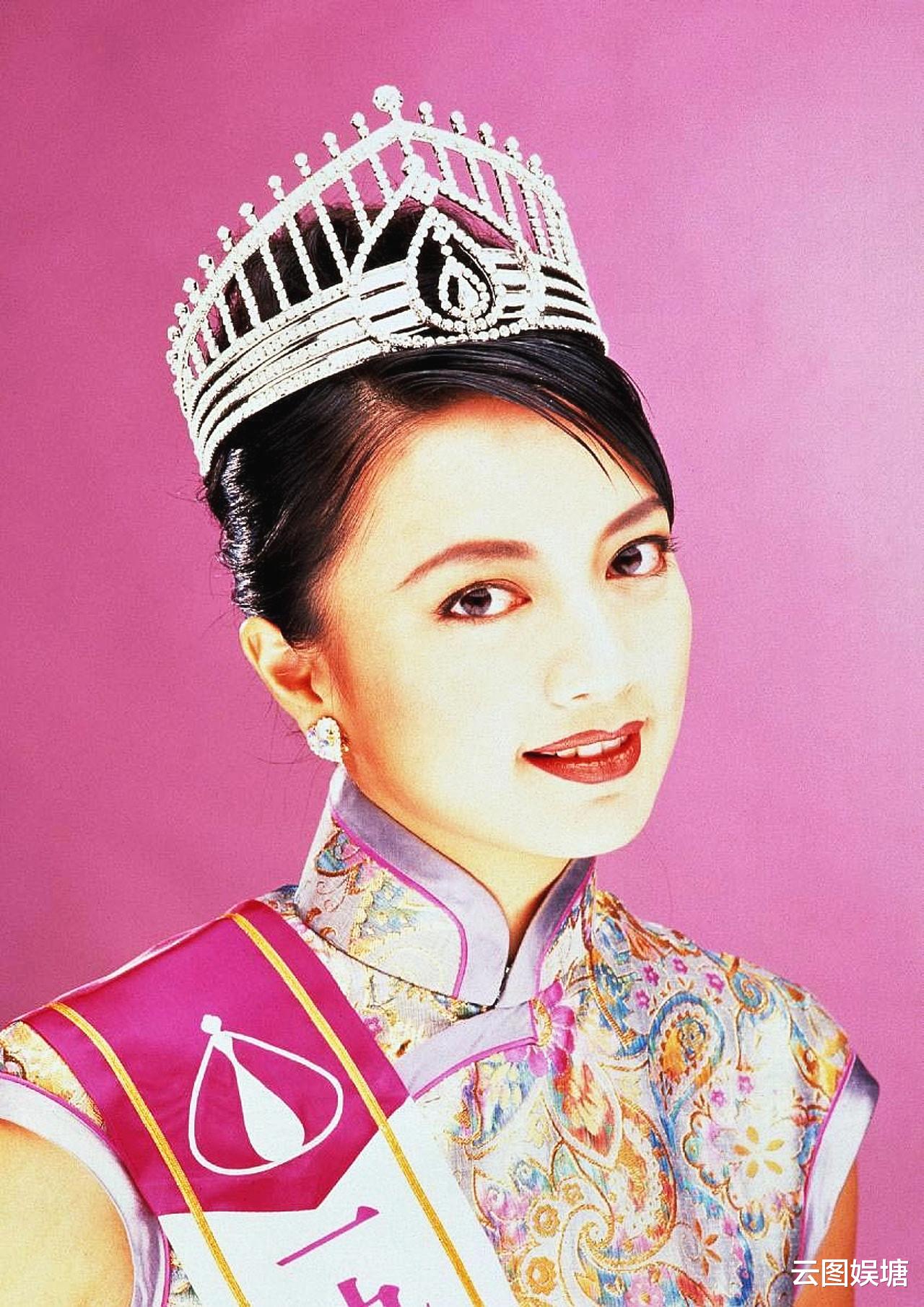 港姐杨婉仪近照气质优雅,曾替老公还债抵押后冠,却被告知不值钱