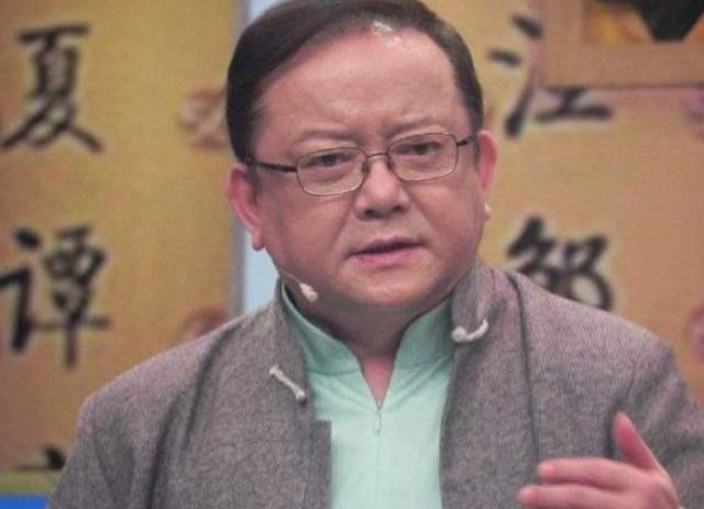 王刚|时隔14年，当年为60岁王刚生下一子的“娇妻”郑艳东，如今幸福吗