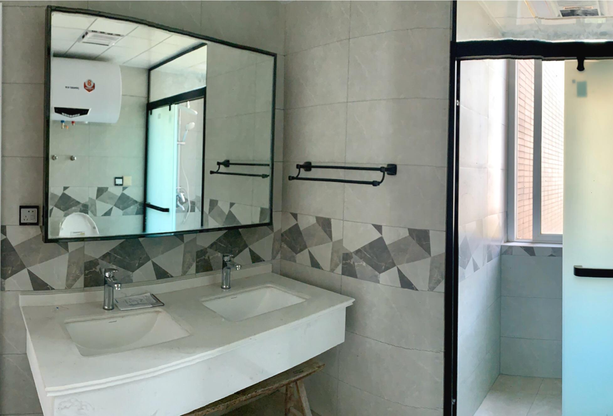 『』历时半年硬装结束,打扫干净漂亮极了,电视墙非常抢眼,分享一下