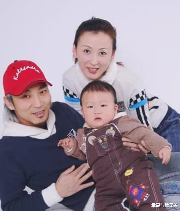 央视春晚|央视春晚一曲成名,被砍下巴脱落缝130针变阶下囚,今卖马桶为生