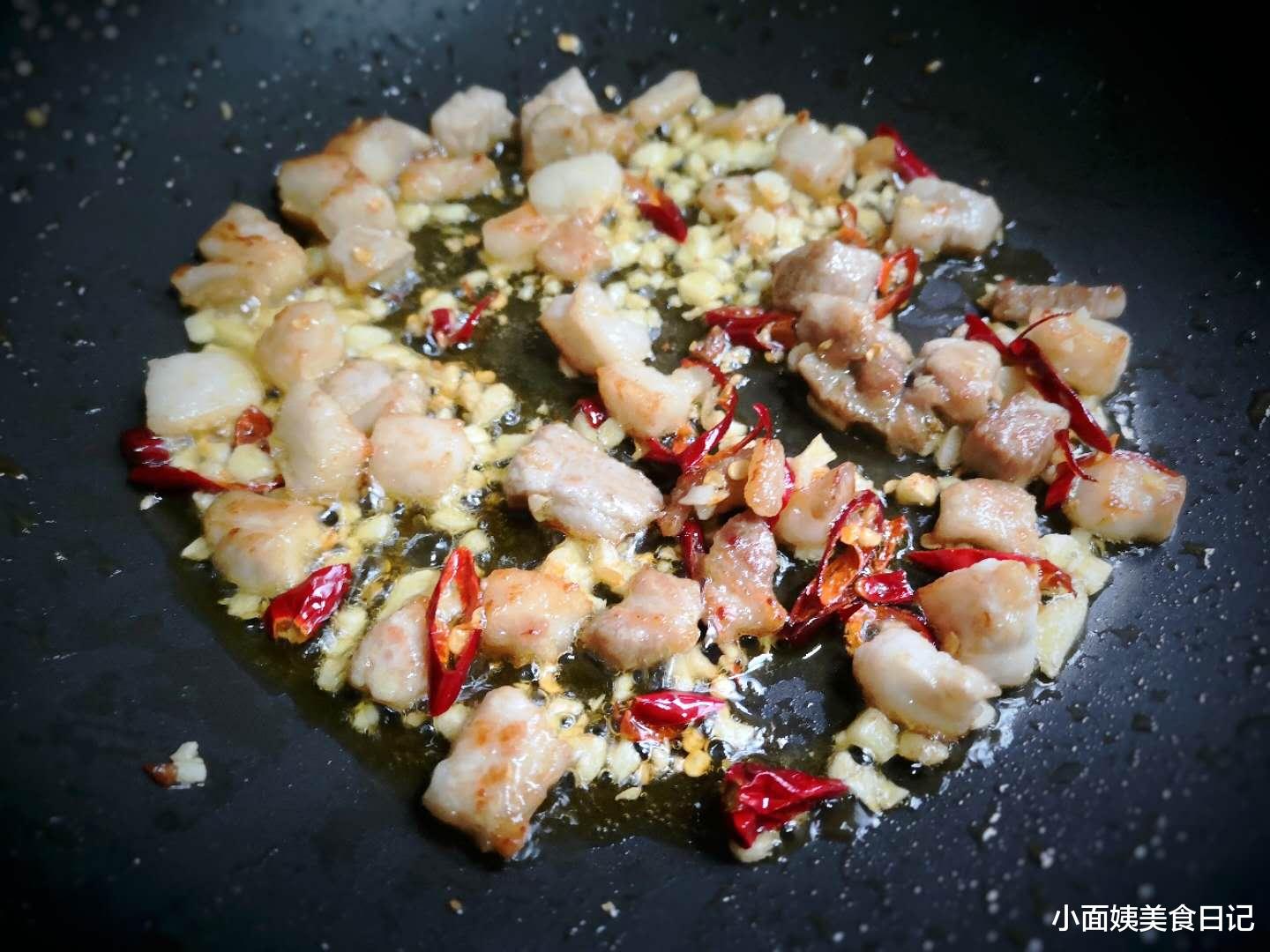 荠菜|秋天，抓紧吃此菜，鲜嫩翠绿特下饭，3元一斤，再不吃就过时了！