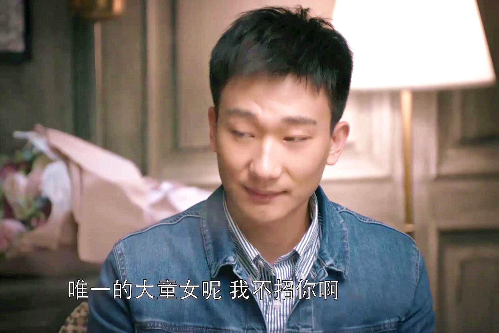 官宣|重温《欢乐颂》发现，邱莹莹为了几百块钱，却失去最宝贵的东西