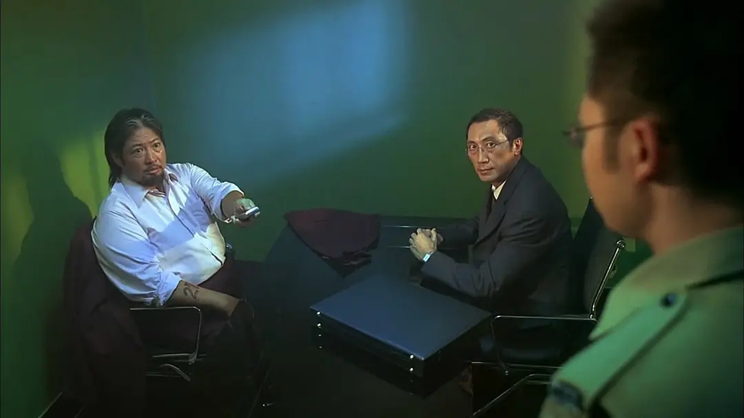 「甄子丹」同样是和甄子丹对打，为何和吴京被赞经典，洪金宝却没人提及