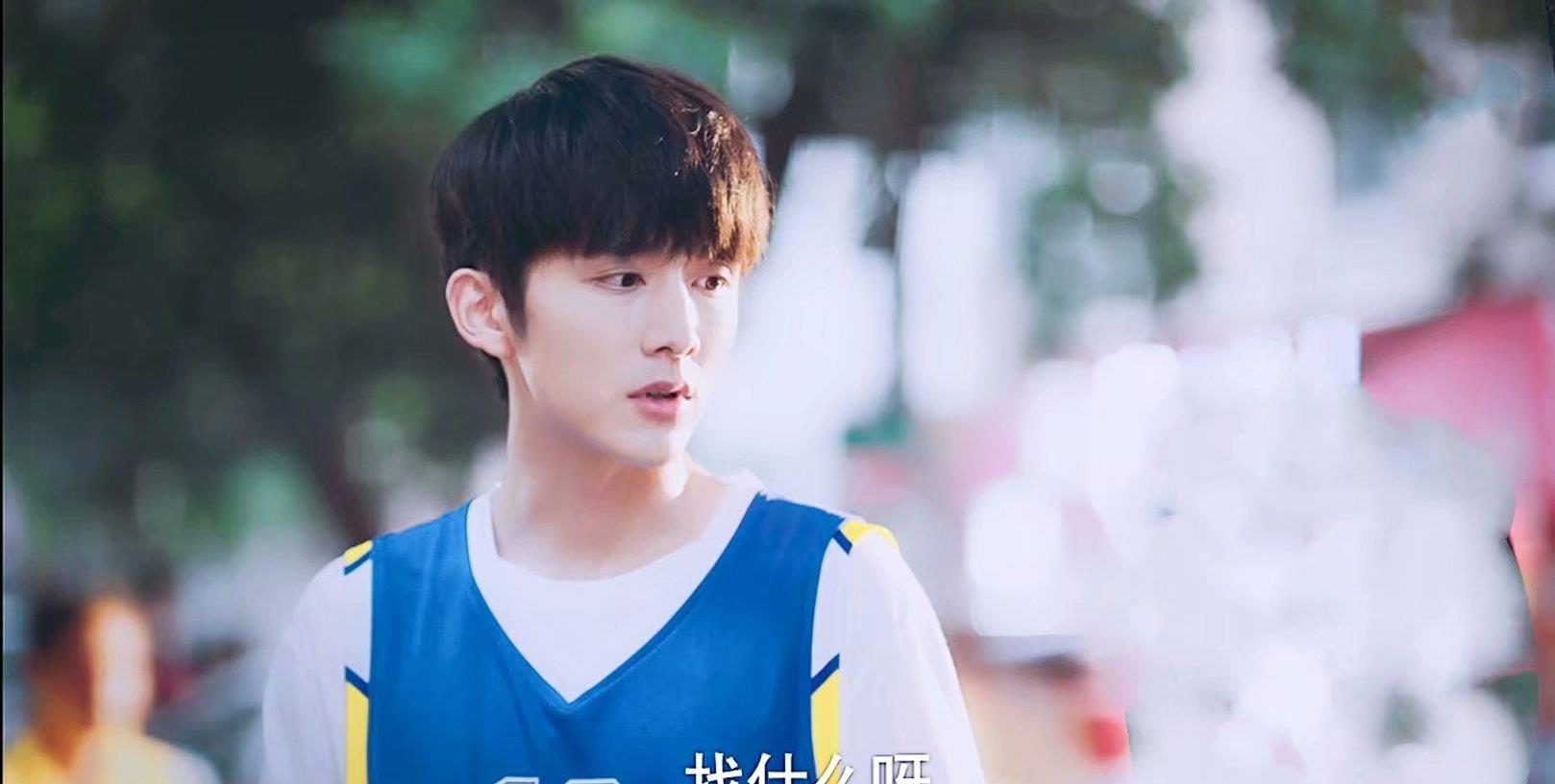 以家人之名|《以家人之名》：7个少年3对CP结局，凌霄最甜，贺子秋最悬