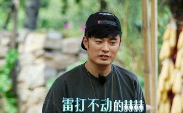 「奔跑吧兄弟」《奔跑吧》官宣常驻阵容,首现六人阵容,42岁的他有望成最大赢家