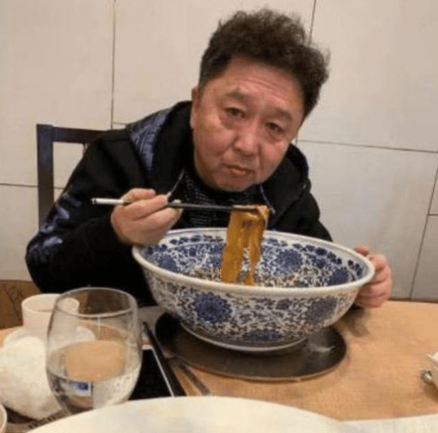 岳云鹏|岳云鹏面馆一碗面106元,为何却没人吐槽?看到实物后闭嘴了!