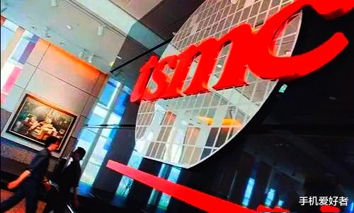 台积电▲ASML突然宣布在无锡建厂，台积电或后悔140亿美元美国建厂断供华为