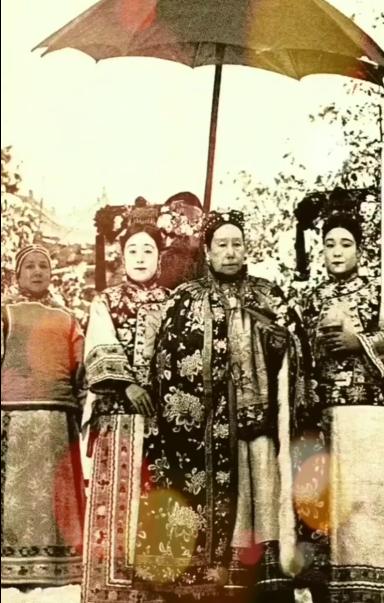 慈禧太后▲千古难题之是谁让46岁的慈禧怀孕的呢?