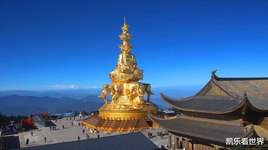 #峨眉山#从前爬不动、现在爬不起！中国这2座名山，就差“空气”没收费了