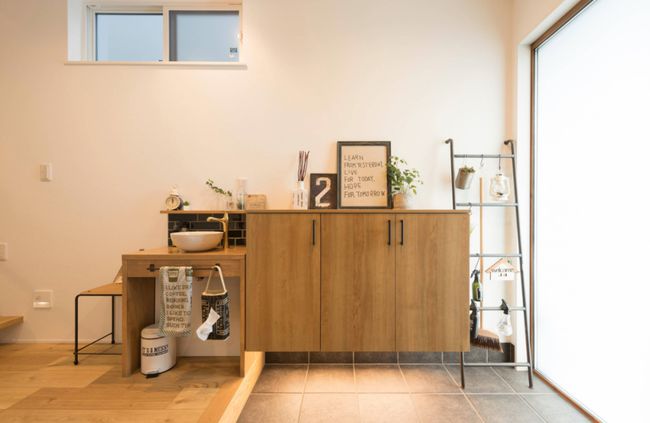 |5个爆火的日本玄关设计方案，太棒了！别再傻傻放一堆鞋了...