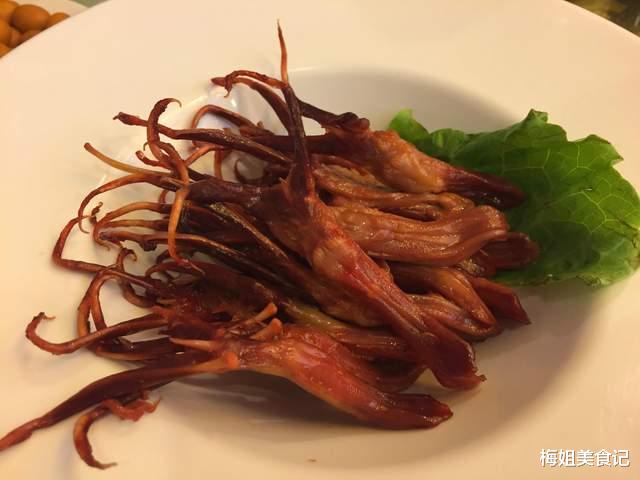 结婚|同学结婚随了1000份子钱，饭菜一上桌，瞬间觉得这钱花得真值！