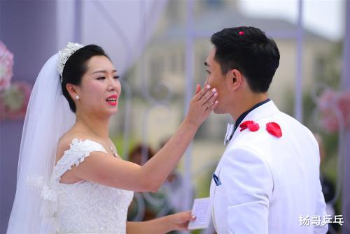 [丁宁]奥运冠军深夜哭诉将丁宁拖入让球的舆论漩涡，到底是谁在欺负她？