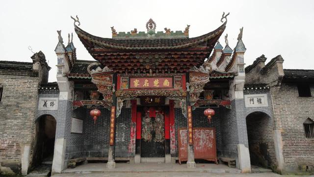 『历史揭秘』皇帝下令株连九族，为何大家都选择坐以待毙？专家：跑的才是傻子