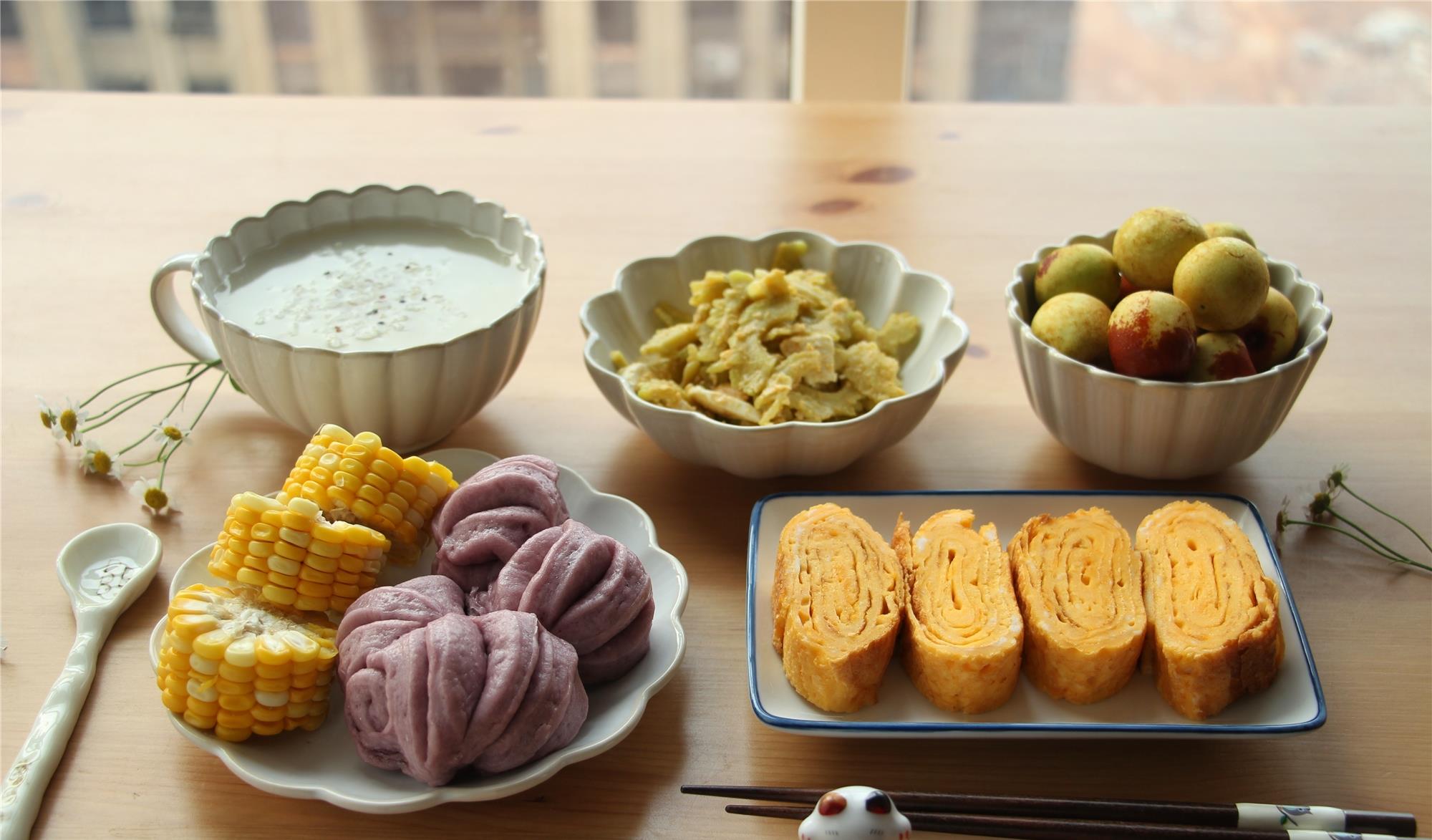 紫薯|早起给家人做早餐，30分钟端上桌，网友：真丰盛，好想来蹭饭