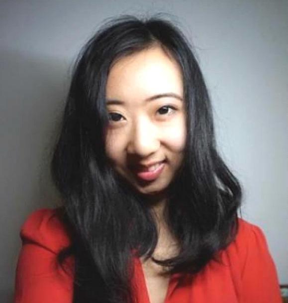 『美国』“嫌中国的空气脏，夸美国的空气甜”的女大留学生，如今的下场真的让人解气