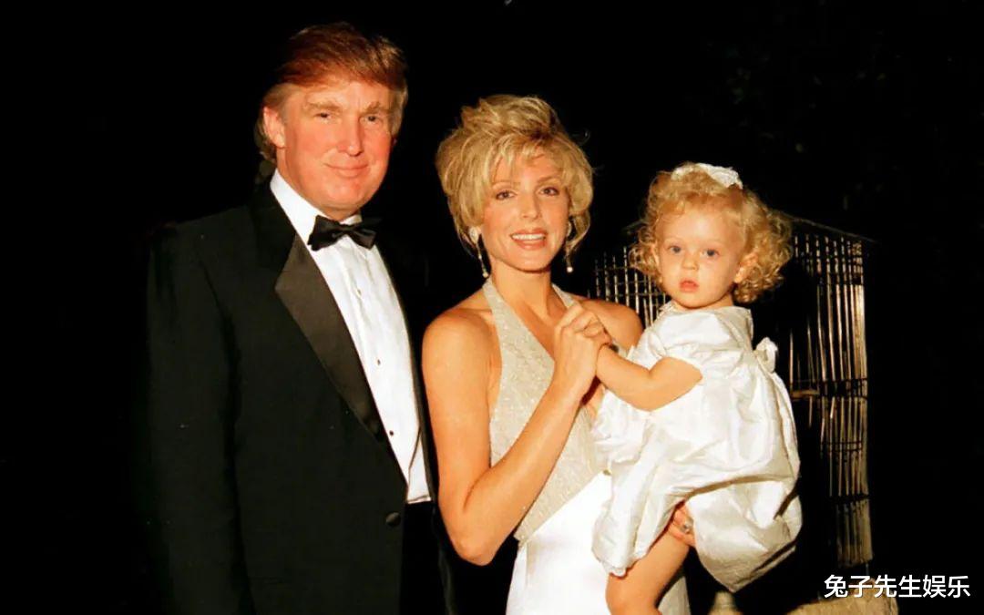 『特朗普』特朗普太精明，在妻子婚前协议里下套路，2亿的离婚费100万就搞定