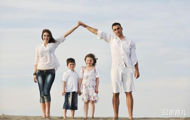 高考状元■儿子高考获状元，爸爸发圈留言走红，父母的远见，对孩子影响深远