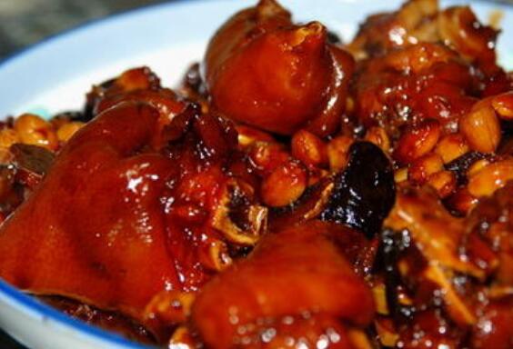 『猪蹄』猪蹄子催乳的原理 猪蹄子有啥营养