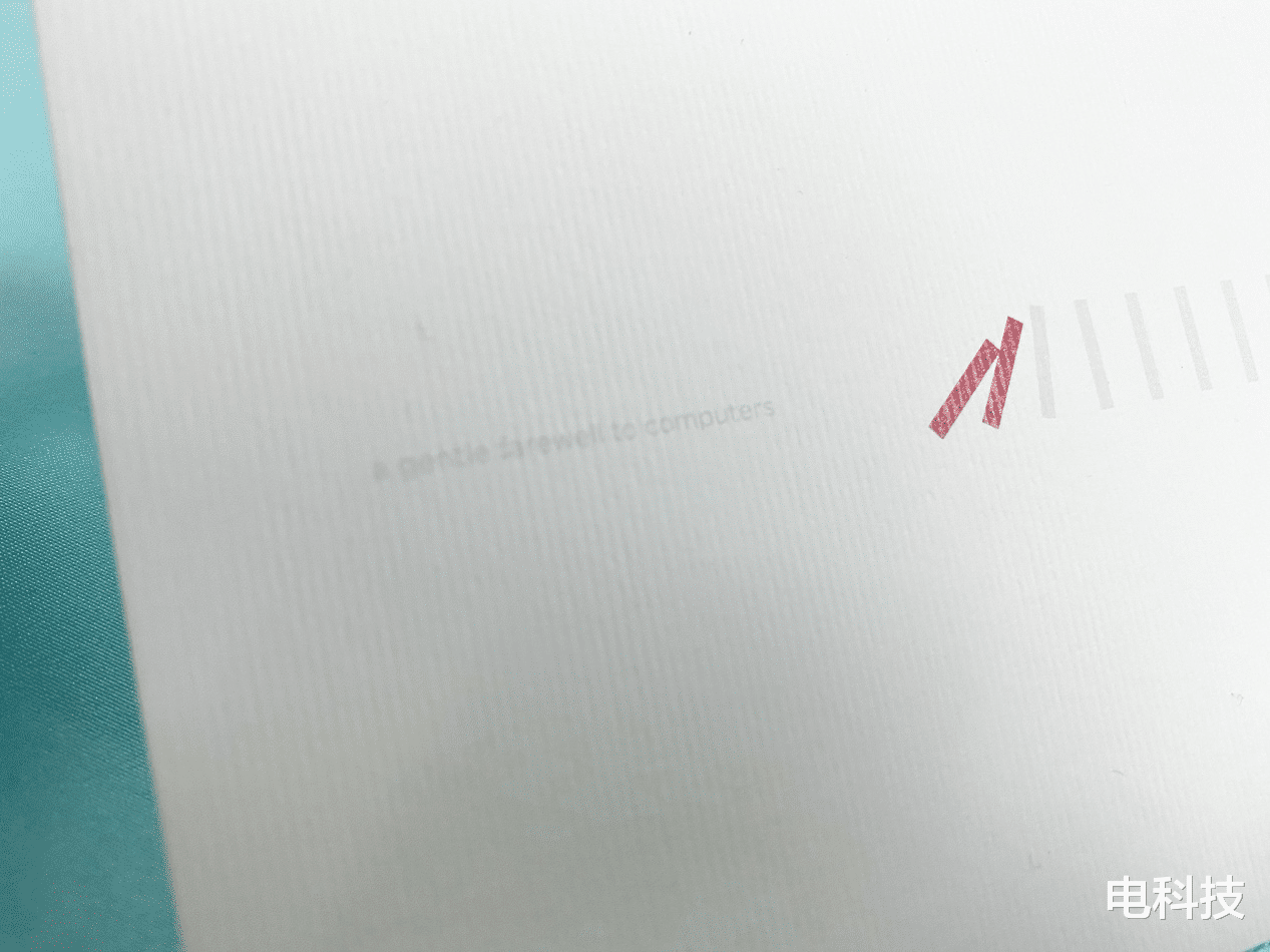 坚果手机|坚果手机新品发布会邀请函暗示：发扬罗老师宏愿，继续革新TNT