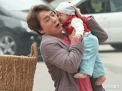 成龙■《宝贝计划》中成龙保护的婴儿长大了!混血五官帅网友一脸