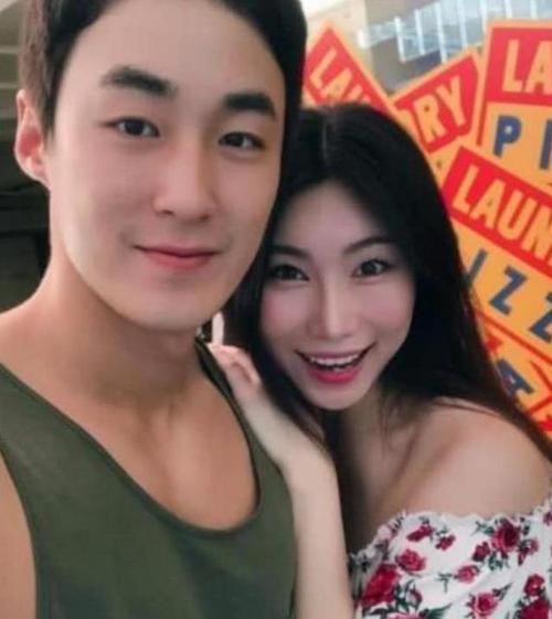 |42岁阿姨被小17岁公子哥追求，为他生下2宝宝，如今生活怎样了