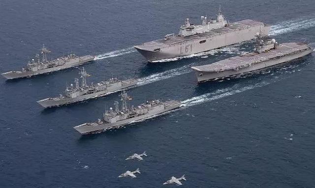 航空母舰|数千枚导弹齐发，吓得美军航空母舰仓皇逃离，俄专家：干得漂亮