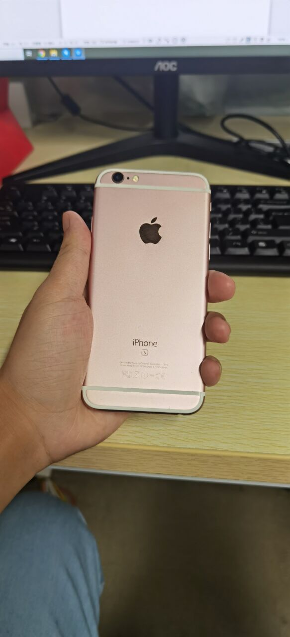 iPhone 6s|iphone6s确实经典，5年前的手机，用到现在还不卡