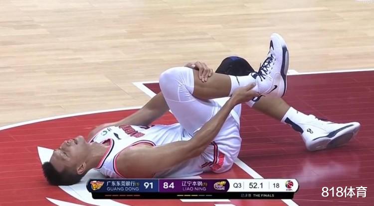 数字货币|揪心! 易建联无对抗跟腱受伤, 被队友抬下场, 感觉不妙最后看比分牌