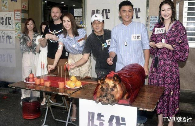 庄思明|TVB小生杨明拍剧被监场，女友不仅贴身随行，还教“情敌”演戏