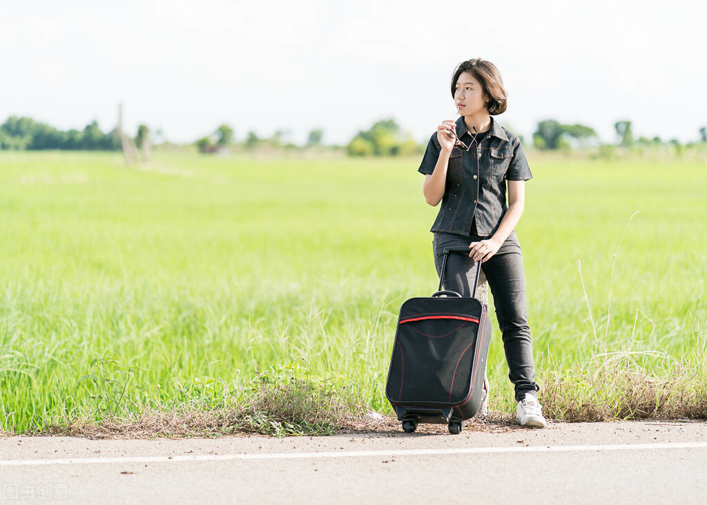 女孩|女孩穷游日记曝光：半年体验过13个男人，卡车司机就占了5个，好厉害