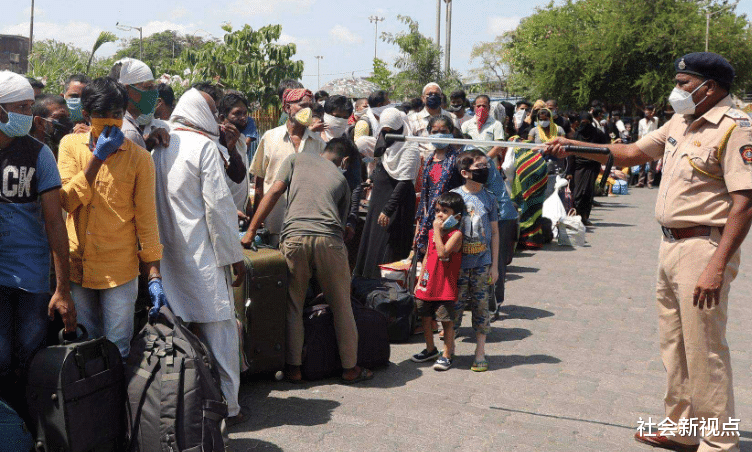 印度|现实版“人间炼狱”?封高速、截火车,莫迪画像被焚烧,印民忍不住了!