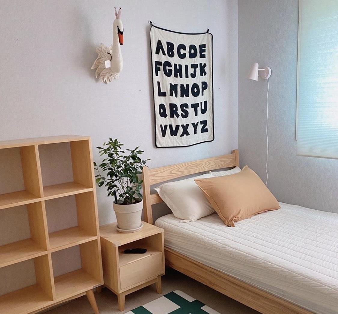 『』走进韩国女主的家，真的受益匪浅！全屋物品罗列得有条不紊，养眼