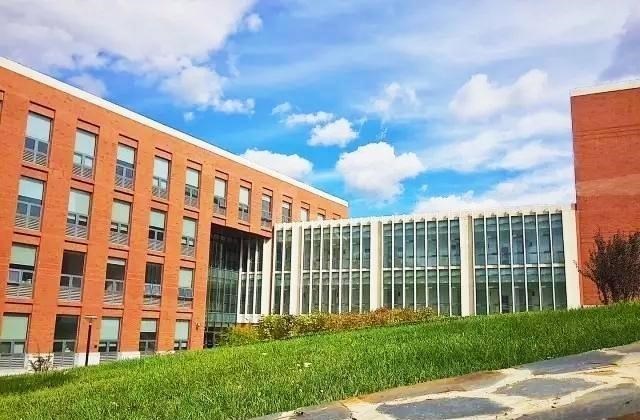 [高校]2014年才开始招生，录取分数线却超过985高校，这所学校真牛