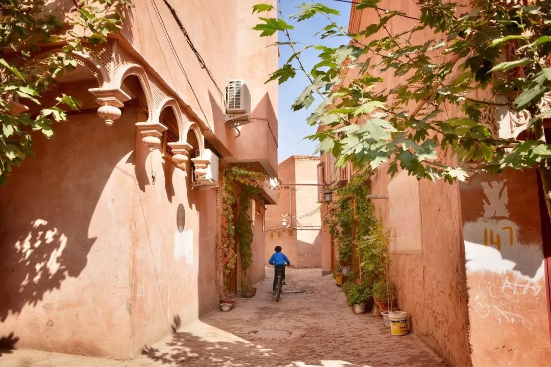 【新疆维吾尔自治区】去了北疆才知道，中国有多大；去了南疆才知道，中国有多美 美人美景