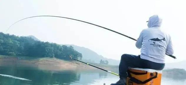 @野钓大鱼的四个技巧，学好不吃亏