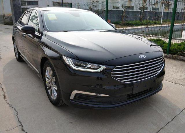 福特金牛座|25万怎么选?福特金牛座或者别克君越?车主说了心里话