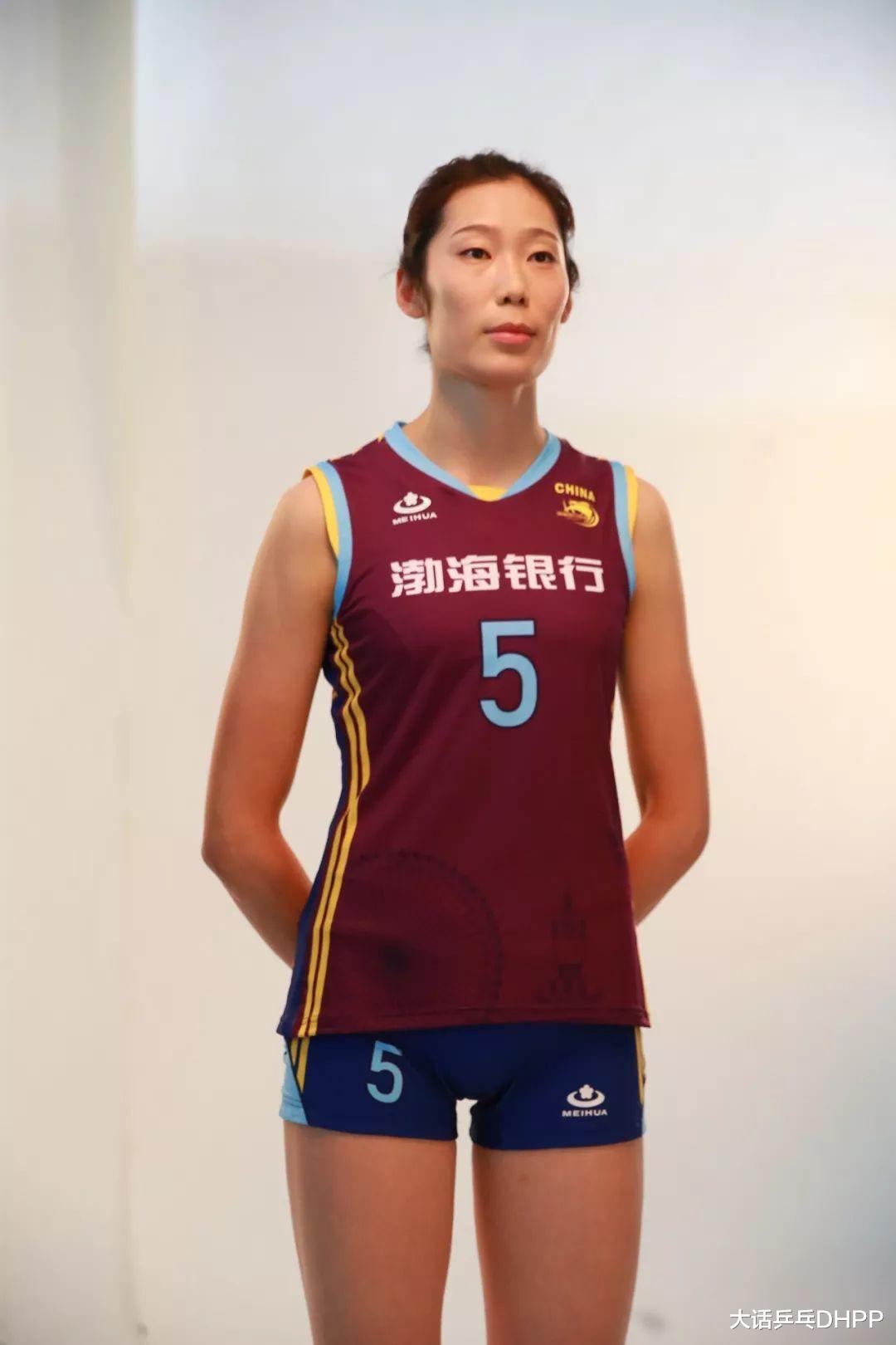 「惠若琪」惠若琪和朱婷都是女排队长，郎平说出二人谁更优秀，这答案太意外