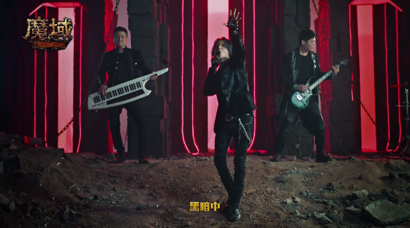 『黑豹乐队』用坚持打动前辈，进殿堂级乐队担主唱，不做快男的他走出了新道路