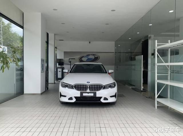 【宝马3系】毕业10年终圆蓝天白云梦！贷款提宝马3系325Li首发版，这价格咋样