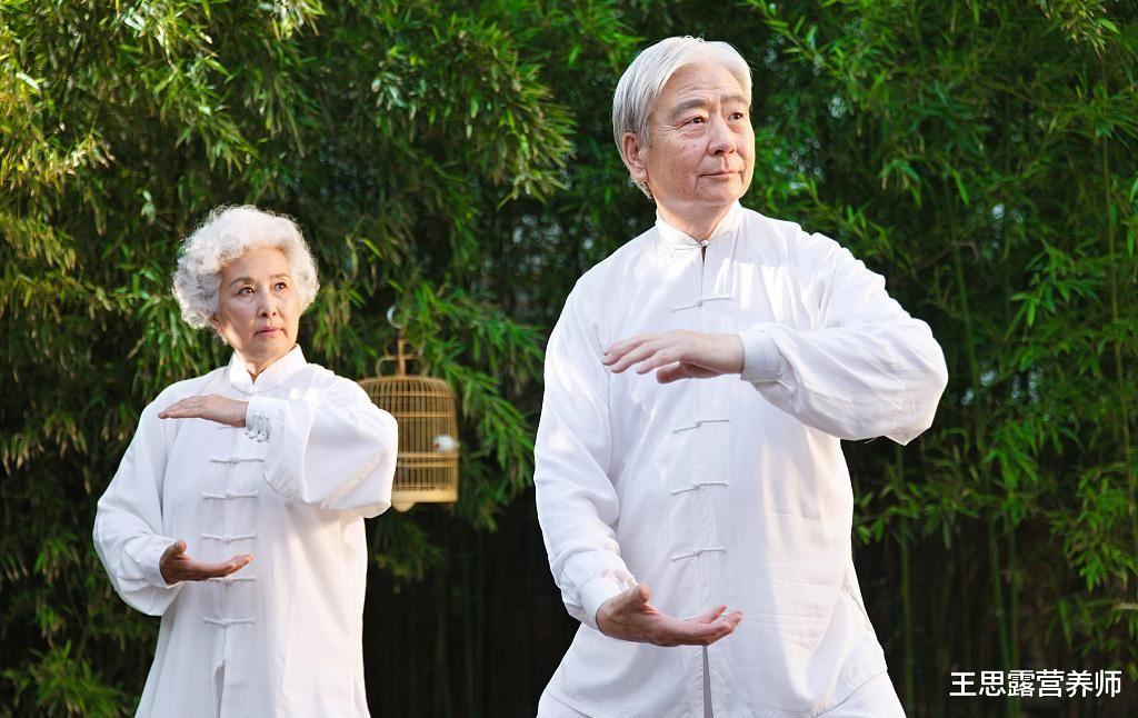 脾胃|年过50，运动必不可少！这3种运动，挑一样坚持下来，精气神好