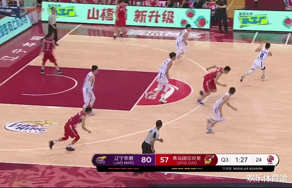 辽宁男篮：能走绝不跑！能传绝不投！辽宁最大懒货出现了，球迷：比郭艾伦更可恨