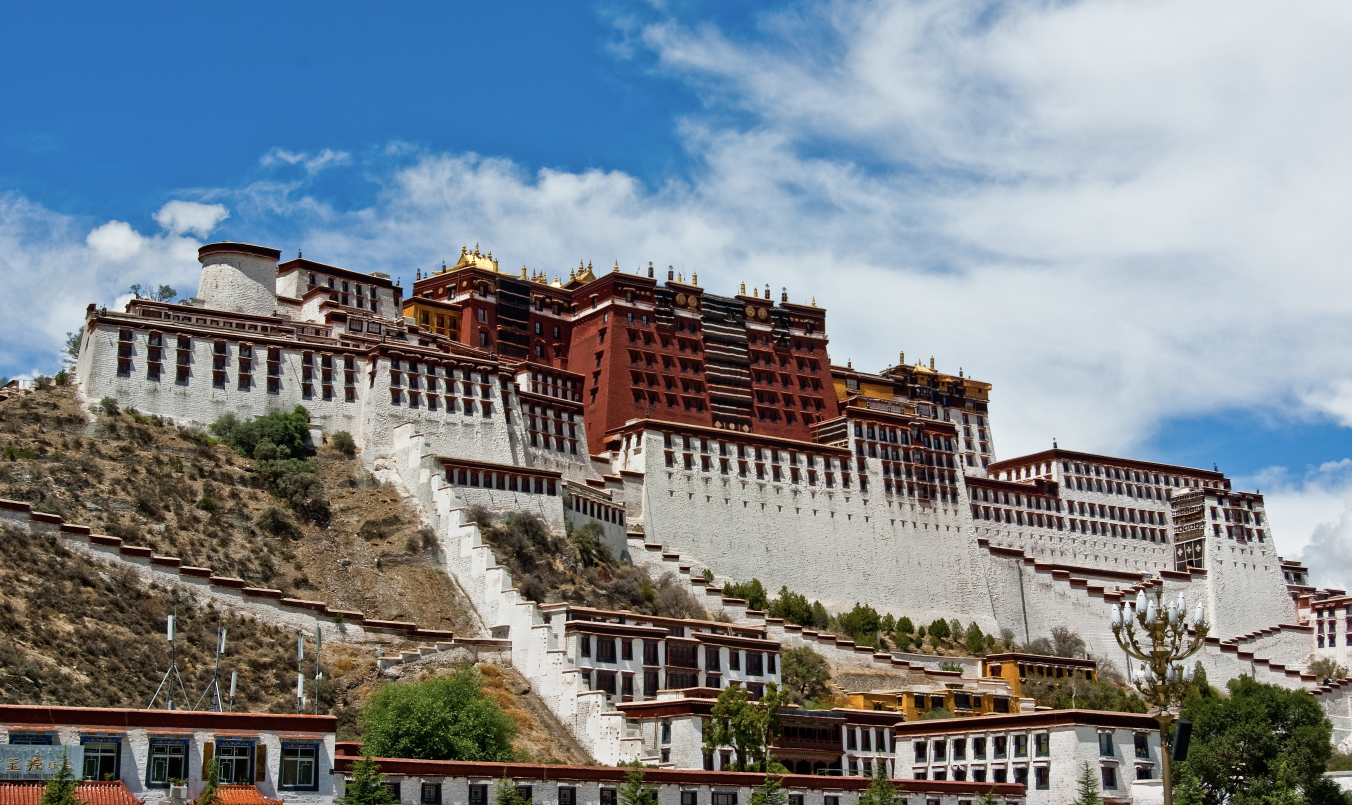 【布达拉宫】布达拉宫的厕所，为什么三百年都不需要清理？难道都没有人上厕所